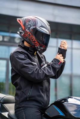 Mesca's new motorcycle single lens joint helmet female men's motorcycle full helmet electric car four seasons high color value (Motosiklet kaskı (dəbilqə)) - 2025-new-model-yahei-deadpool-single-lens-xs