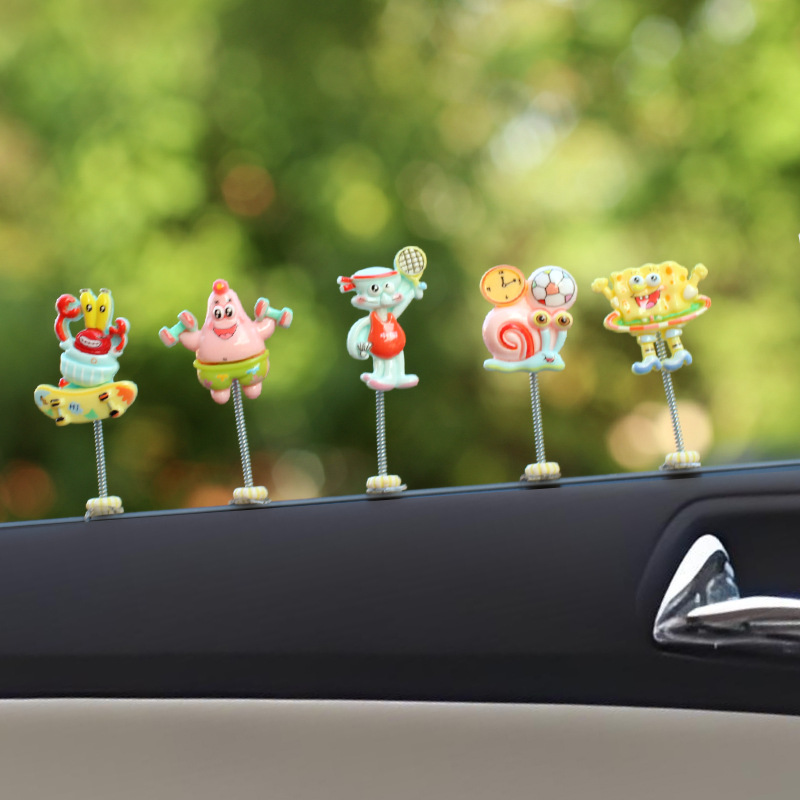 El nuevo adorno de coche de Bob Esponja súper lindo adorno de la pantalla de navegación de la consola central del coche de dibujos animados adorno de la cabeza