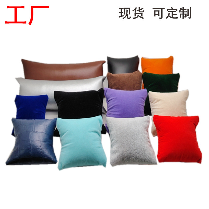 现货批发手表盒小枕头饰品盒内绒布小枕芯PU皮枕包手链展示丝绵包