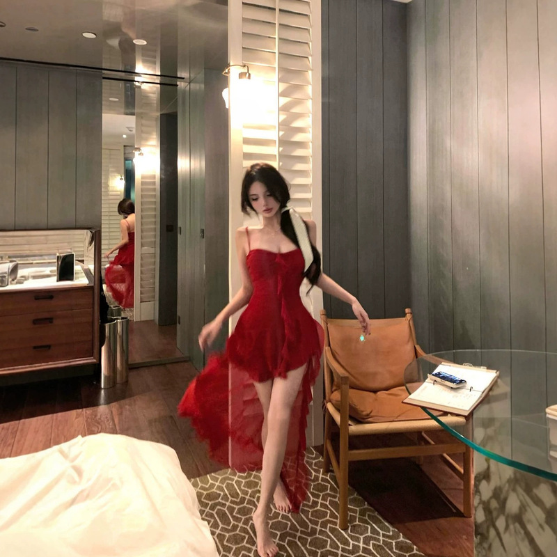Cross-Border Wholesale Summer Hot-Selling Short Skirts for Women, Red Asymmetrical Sexy Outfits, Vacation Strap Dresses for Women Cross-Border Wholesale Summer Hot-Selling Short Skirts for Women, Red Asymmetrical Sexy Outfits, Vacation Strap Dresses for Women