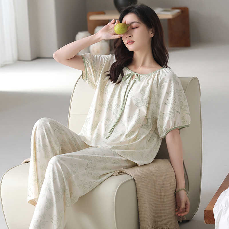 02T25L333 에메랄드걸