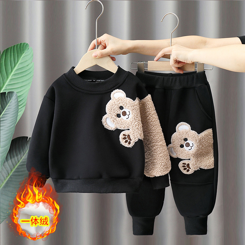 6370 traje de estilo occidental para niños ropa de otoño e invierno 2024 nuevo bebé más suéter de terciopelo traje de dos piezas de invierno de terciopelo