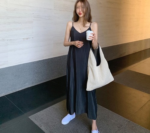 小众设计ins洋气春夏新款编织单肩包流行沙滩度假时尚草编包