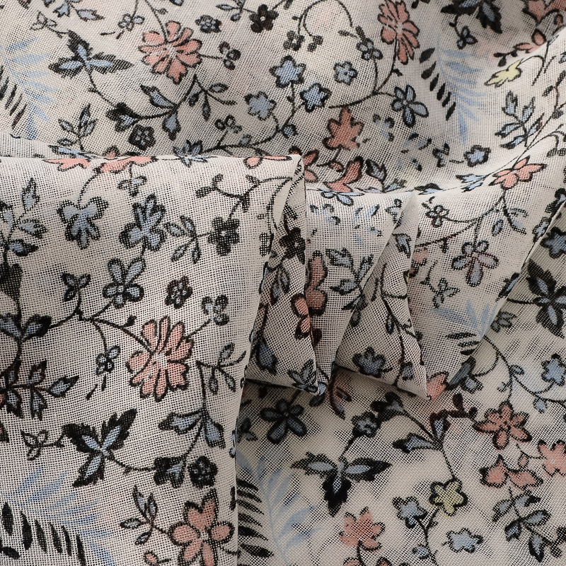 Japonés y coreano lindo dulce caliente Venta de algodón y lino sensación bufanda de seda simple y elegante blanco pequeña flor viaje foto decoración protector solar chal