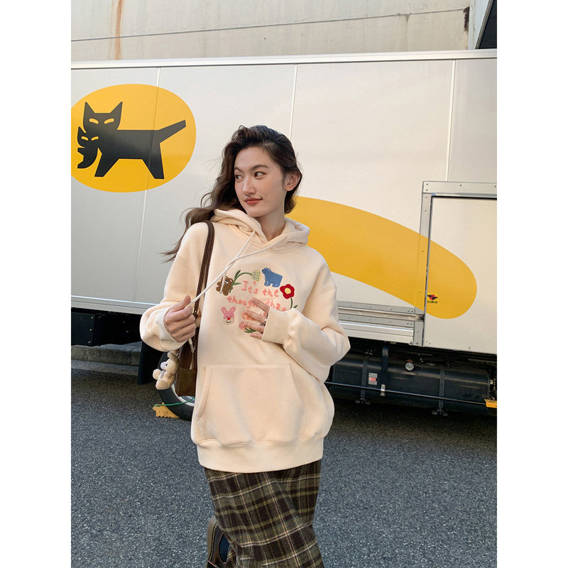 Original animal toothbrush embroidered letter fleece sweatshirt for women, autumn 2026 new loose hooded top Original animal toothbrush embroidered letter fleece sweatshirt for women, autumn 2026 new loose hooded top