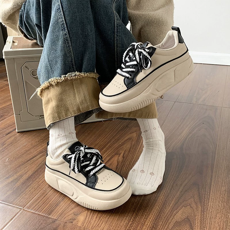 [Встряхивая модель] Летние повседневные кроссовки с толстой подошвой увеличены