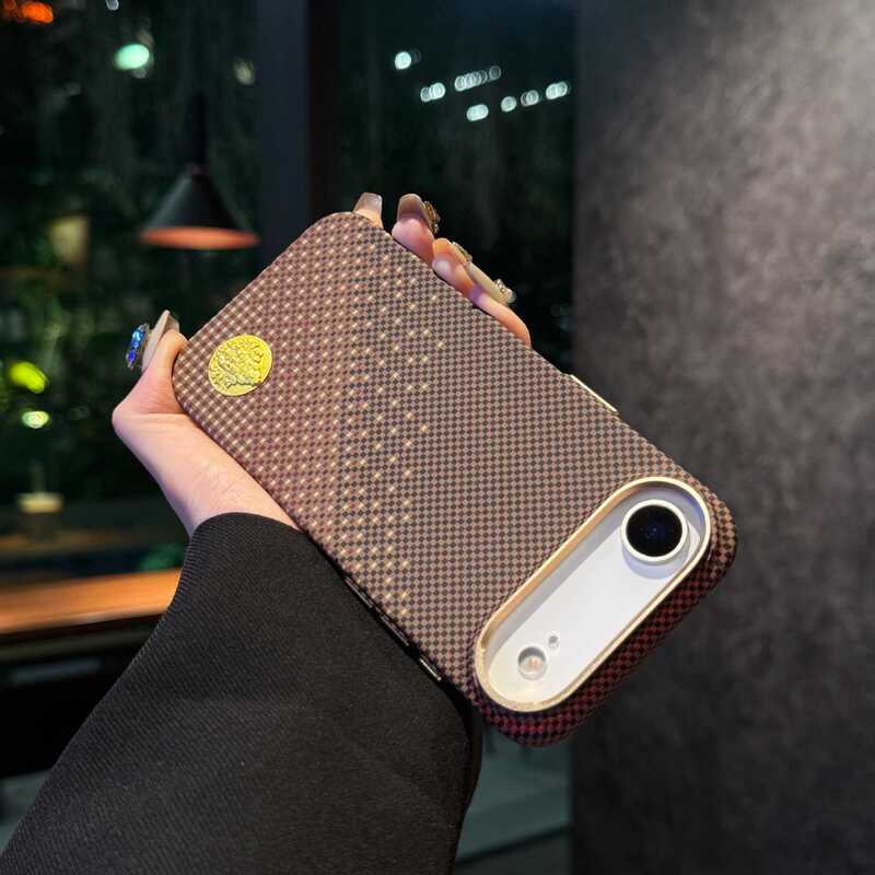 Suitable for Iphone17Air Skin-Like Matte Magnetic Phone Case Apple 18Promax High-End Protective Case 16 Suitable for Iphone17Air Skin-Like Matte Magnetic Phone Case Apple 18Promax High-End Protective Case 16