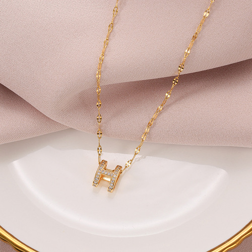 Korean-style new gold H-letter titanium steel necklace for women—exclusive, high-end, Instagram-worthy fashion clavicle chain available wholesale.