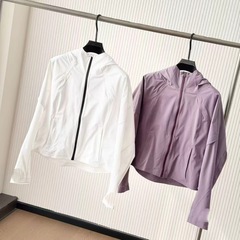 082808秋季新款防水运动短外套薄款休闲冲锋衣户外夹克外套女上衣