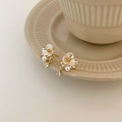 Fresh and Sweet, French-Style Exquisite and Ethereal Pearl Flower Earrings, Tea-Series Girly and Fresh Earrings for Women