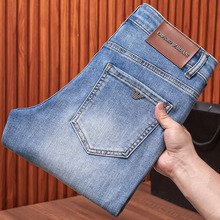 高端欧美浅蓝色牛仔裤男2024春夏款弹力水洗男士潮牌修身小脚长裤