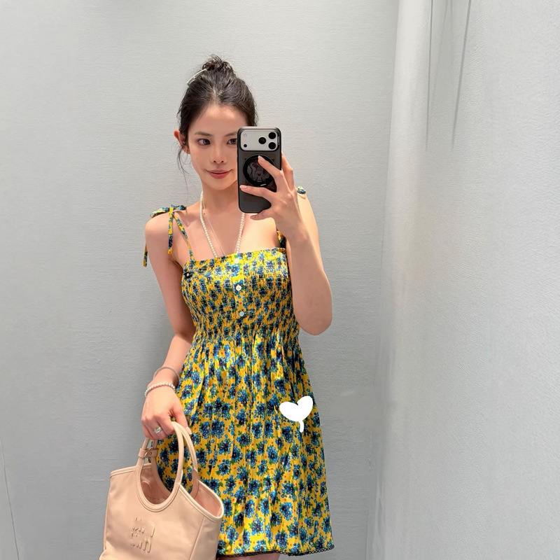 Nanyou Girly Floral Suspender Dress for Women 26 Spring and Summer Waist Slimming A-Line Short Skirt Holiday Style Beach Skirt Nanyou Girly Floral Suspender Dress for Women 26 Spring and Summer Waist Slimming A-Line Short Skirt Holiday Style Beach Skirt