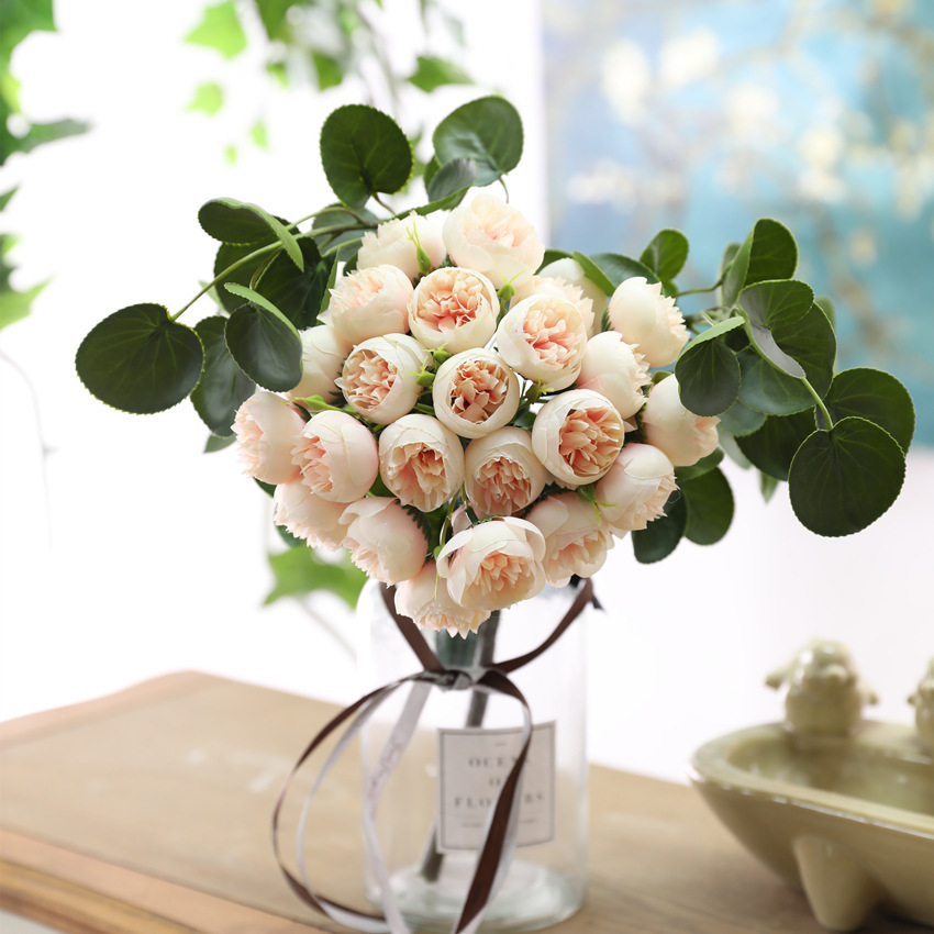 27 tea rose lafite bouquet
