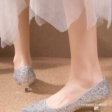 婚鞋香槟色低跟浅口高级感新娘鞋女2025新款秀禾婚纱两穿不累脚