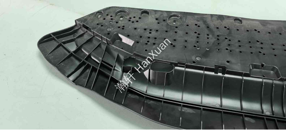 8WD807611D-HX/L8WD807611D/8W0807611F/Audi A4/Front bumper lower guard plate/Sport/