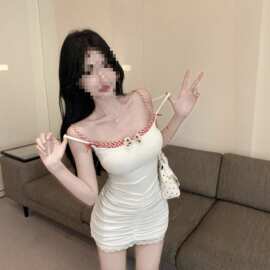 假两件鱼骨吊带连衣裙女夏季辣妹性感抹胸包臀裙显身材绝美小裙子
