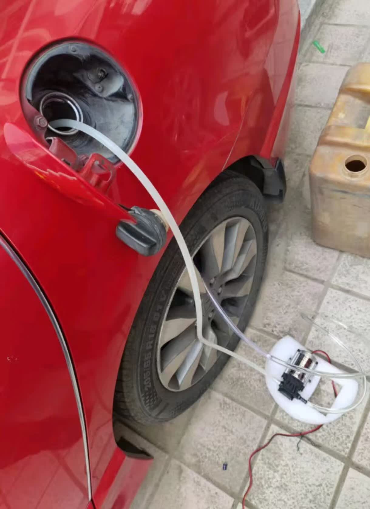 Special oil extractor for car fuel tanks, electric oil pump, hose, and high-flow oil extraction device