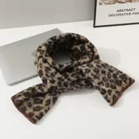 Curly lamb‑wool leopard scarf, demi‑season, European style, lightweight 0.2 kg