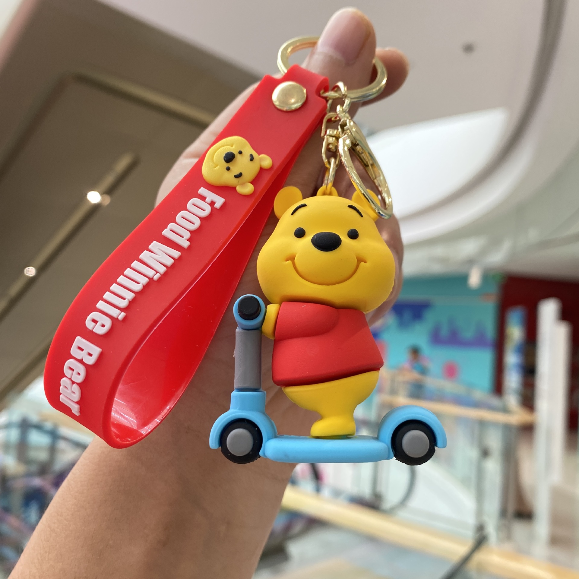 Winnie the Pooh Llavero-scooter