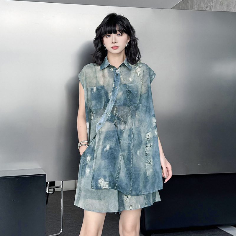 New Chinoiserie Niche Design Gradient Denim Fashion Suit Asymmetric Slit Shirt + Elastic Waist Shorts