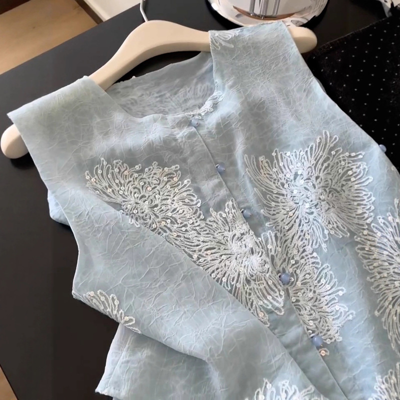 This Year's Trendy Beautiful Unique Exquisite Fashion Niche Design High-End Versatile Loose Blue Top for Summer
