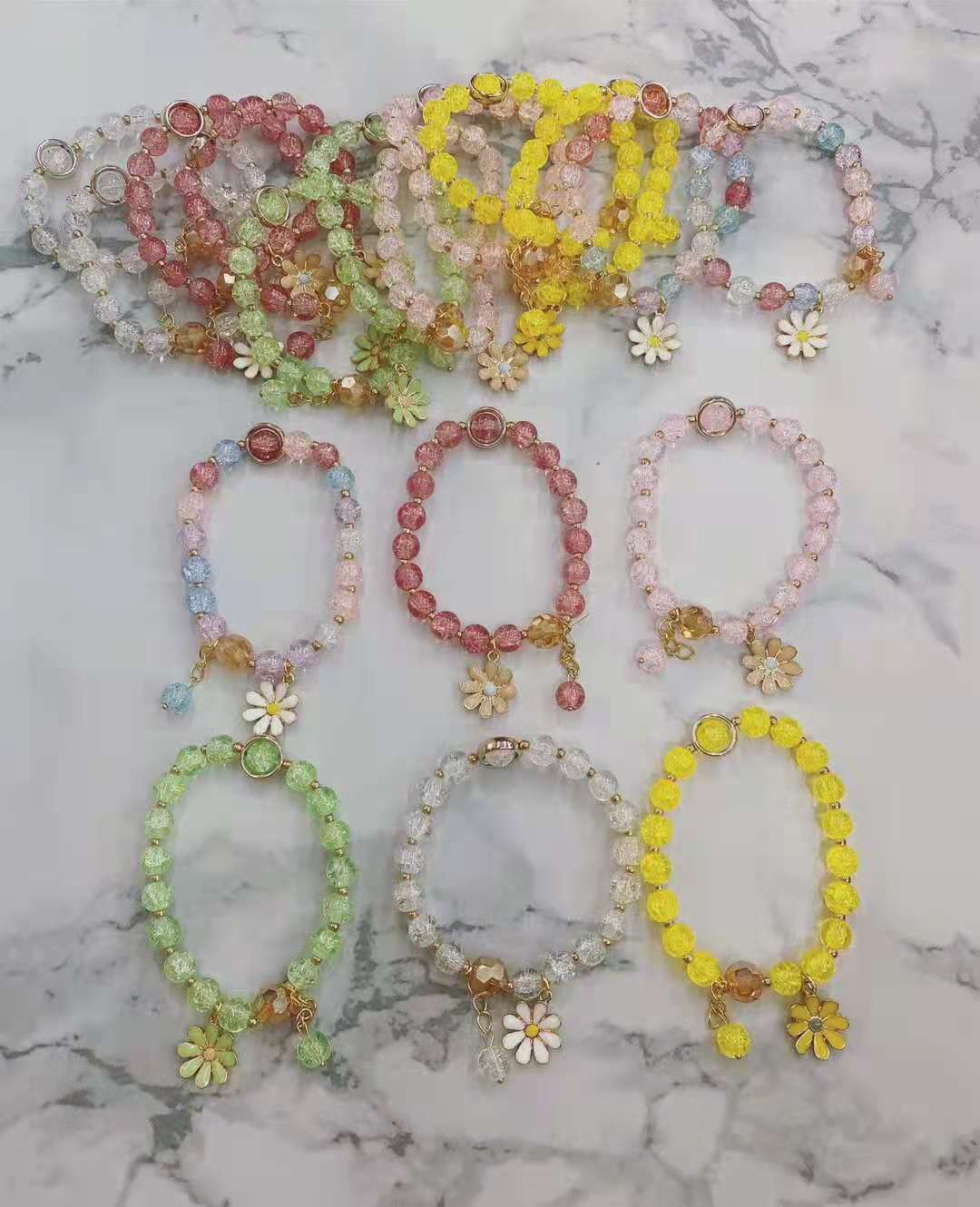 17g Weight Bracelets Classification 1 Piece Quantity Daily Occasion Crystal Material Chrysanthemum Pattern Women'S Gender Beaded Design Fashion Style 1 Piece Fashion Chrysanthemum Crystal Beaded Women's Bracelets 17