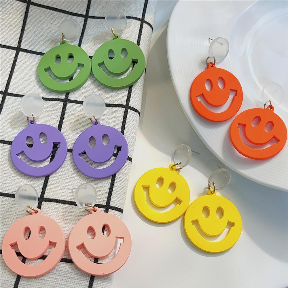 Fashionable geometric acrylic earrings