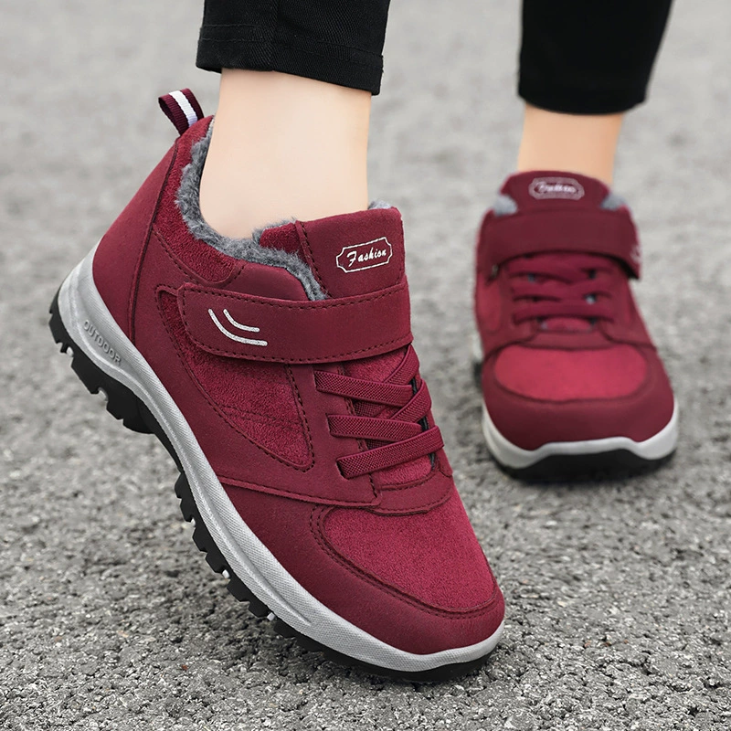 Cozy warm walking boots for leisure, comfortable fit for middle-aged wearers, direct factory sale