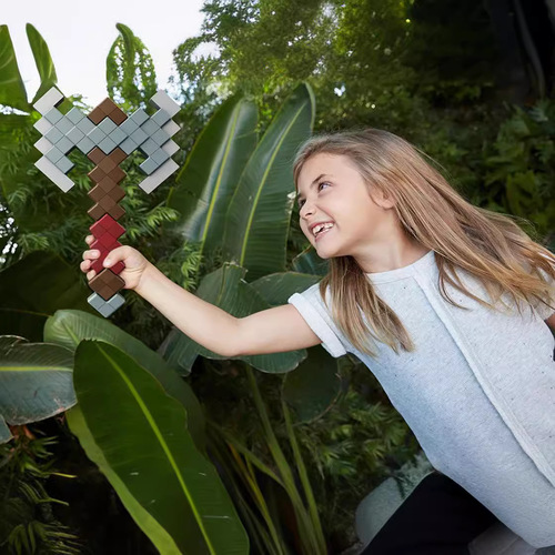 Minecraft dungeon peripheral double-edged ax luxury induction weapon with game sound effects children's toy sword gift