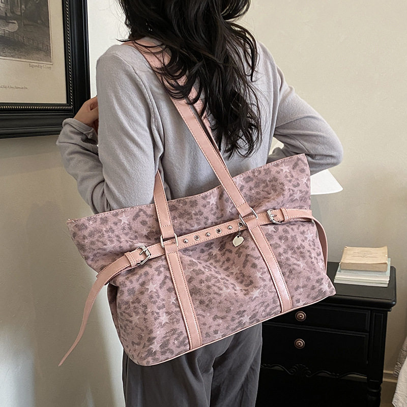Túi tote đeo vai nách họa tiết da báo cổ điển, form lớn rộng rãi, phong cách tối giản — màu hồng, màu nâu, màu xám chi tiết 19