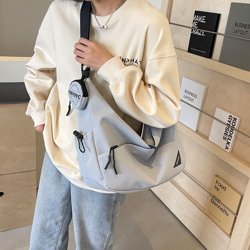 회색