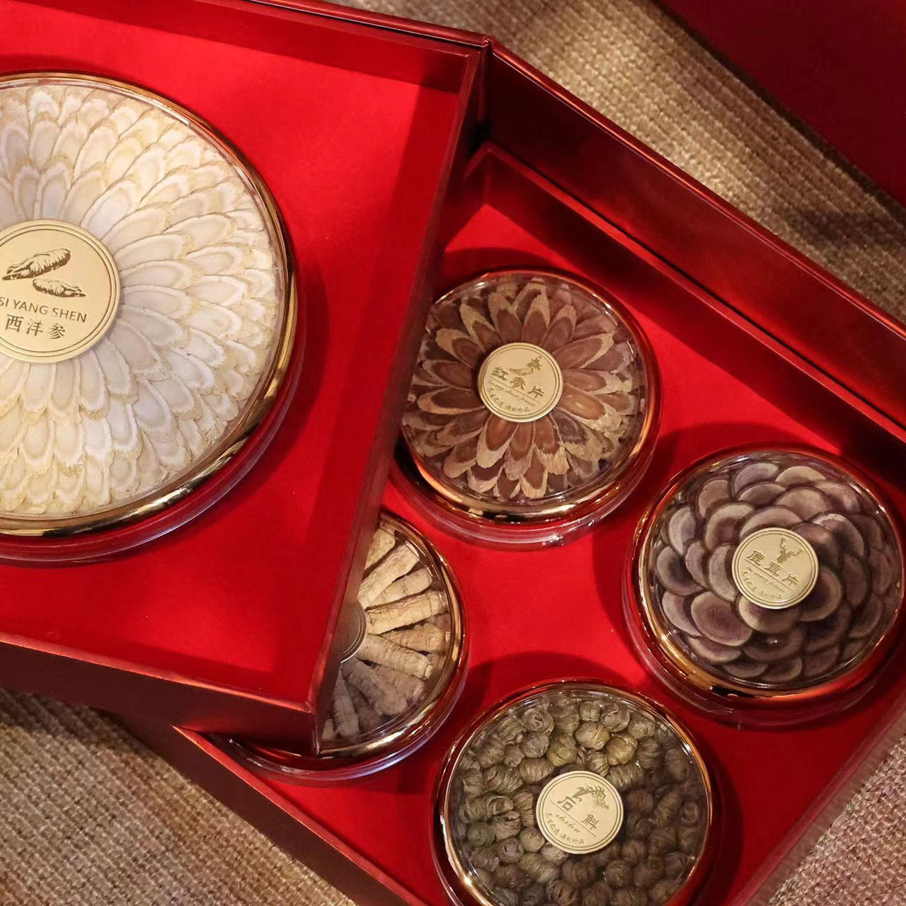 American Ginseng Gift Box Hua Qi Shen Premium Herbal Gift Set for Elders Festive Wellness Present specifications