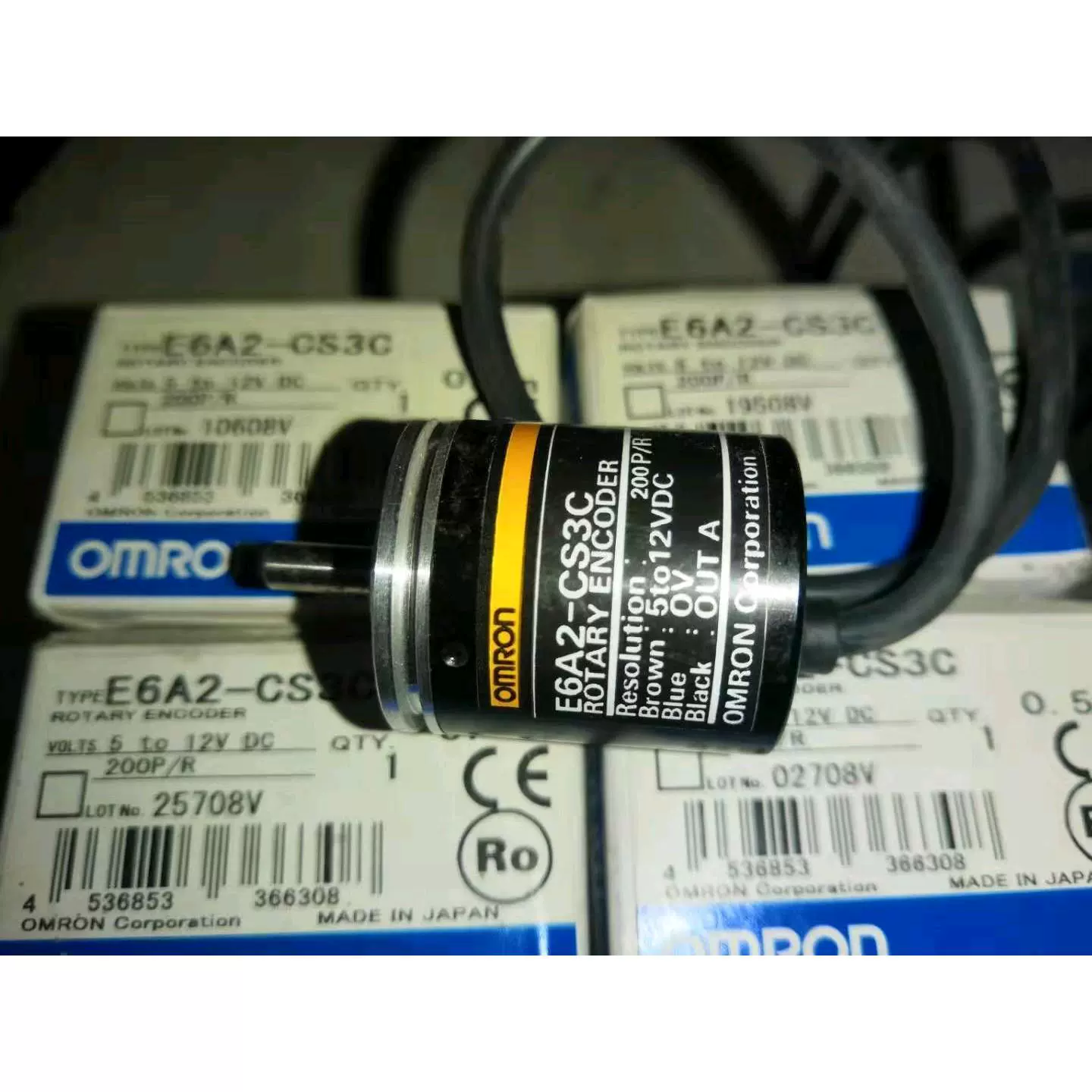 Кодер новый оригинальный E6A2-CS3C 200P/R