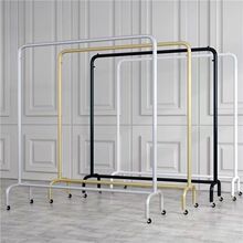 �Fˇ���b������¼܎�݆���҃Ȓ��·�����Ů�b��չʾ��؛����м�