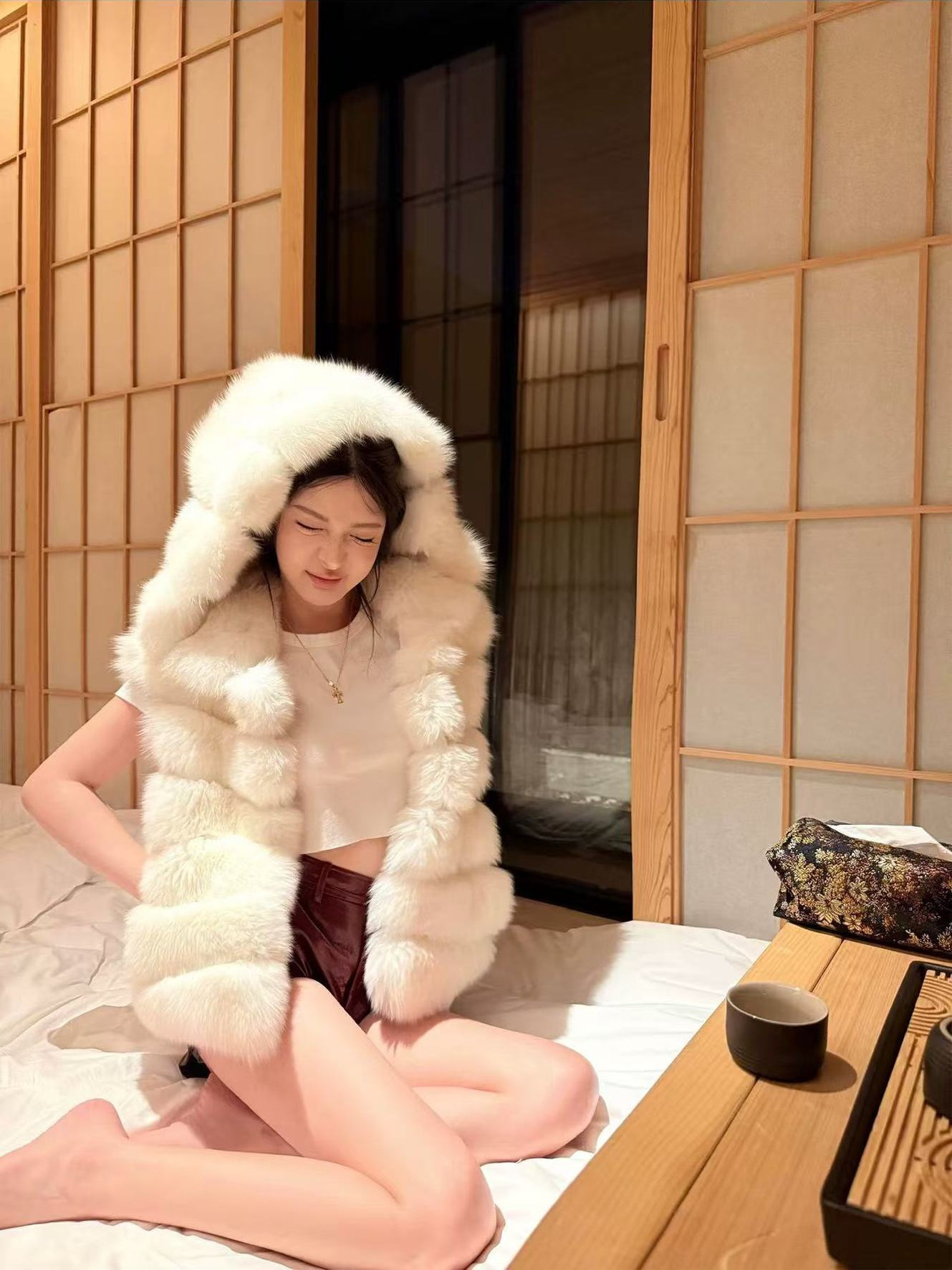 25aw cálido invierno princesa de nieve * frito cálido y suelto agujero blanco encapuchado abrigo abrigo de piel verde para mujeres