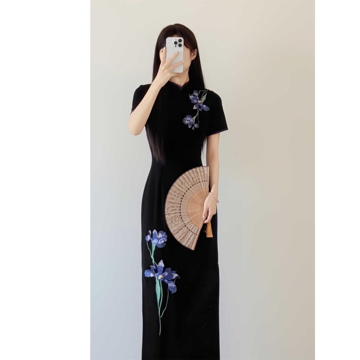 New Chinese Style National Style Temperament Hong Kong Workers Black Embroidered Waist Cheongsam Dress Spring and Summer 2025 New Mid-length dress Women