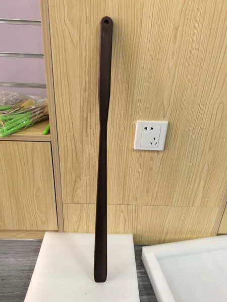 70 cm brown plastic shoehorn