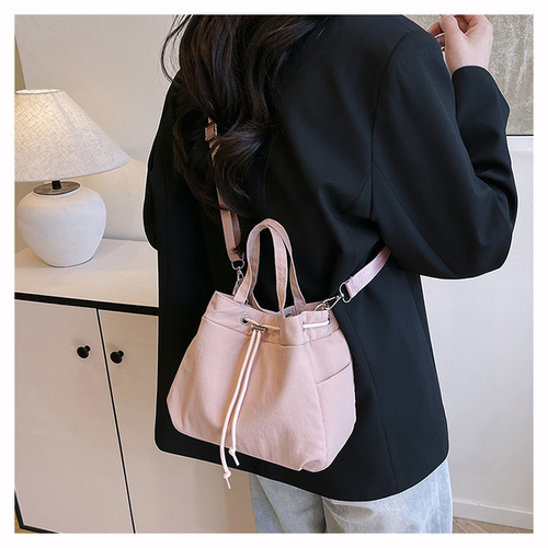 Drawstring Single-Shoulder Bag for Women, New Simple and Versatile Crossbody Bag, Water Barrel Bag, Commute and Leisure Handbag, Nylon Trendy Fabric Bag