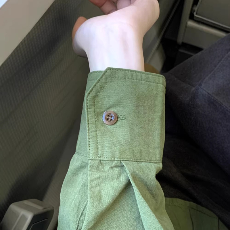 Super Bright Green Shirt Jacket for Women, 2026 Spring Collection, Solid Color, Vintage Style, Loose Fit, Layered Wear, Pure Cotton Long-Sleeve Top Super Bright Green Shirt Jacket for Women, 2026 Spring Collection, Solid Color, Vintage Style, Loose Fit, Layered Wear, Pure Cotton Long-Sleeve Top