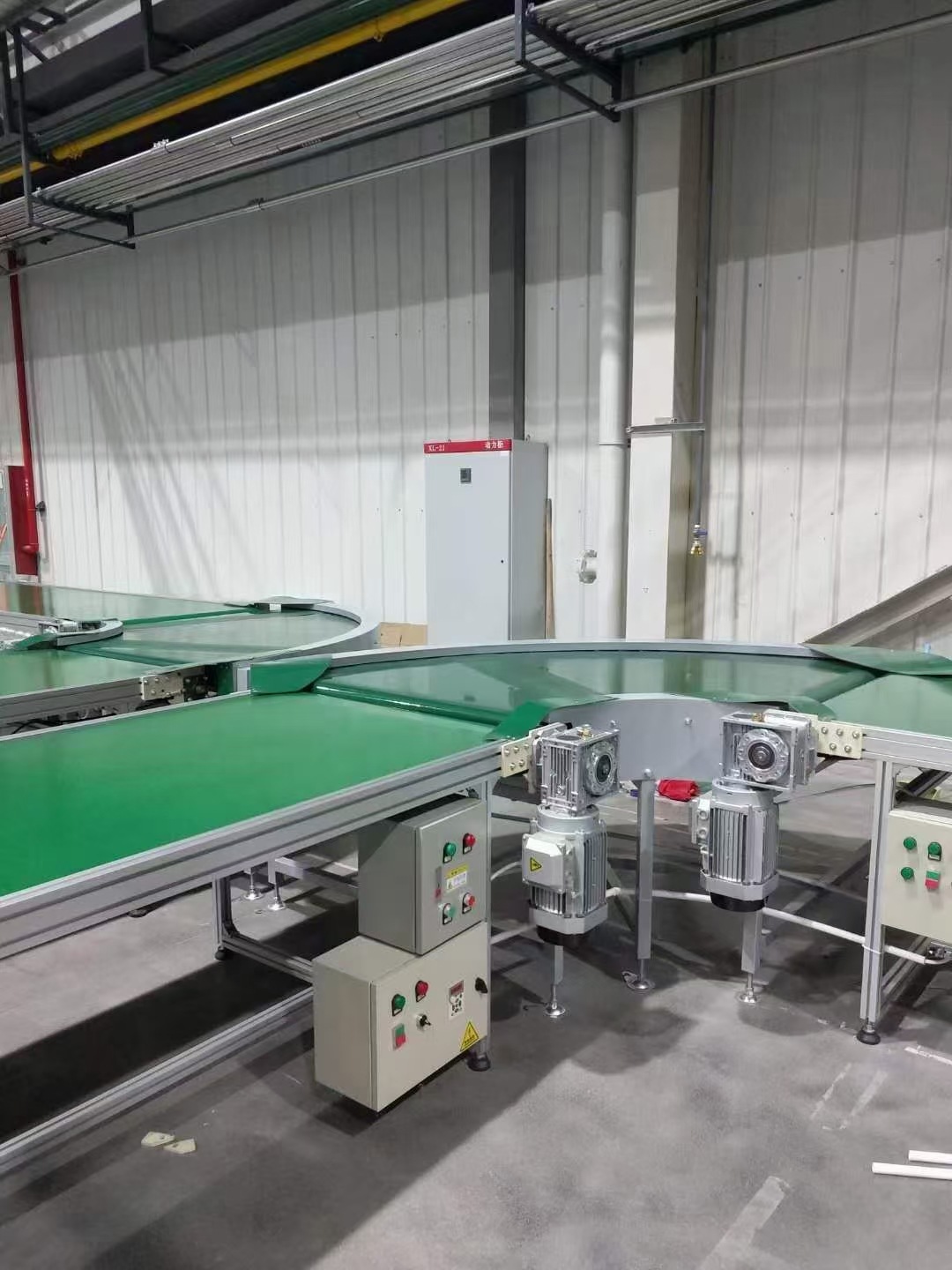 皮带输送机 皮带生产线 电子生产线 皮带接驳线 皮带转弯机