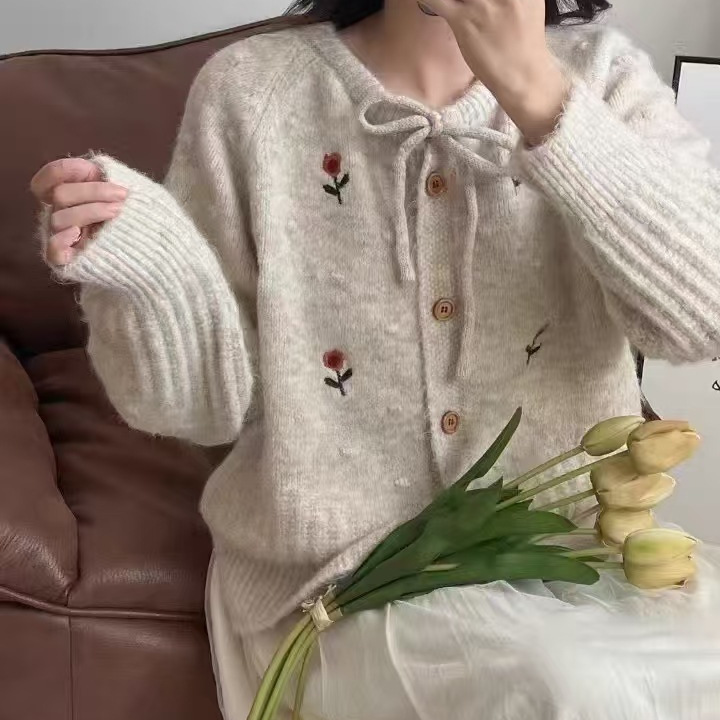 温柔风甜美绣花毛衣外套女秋冬2025新款韩系蝴蝶结针织开衫上衣服|undefined