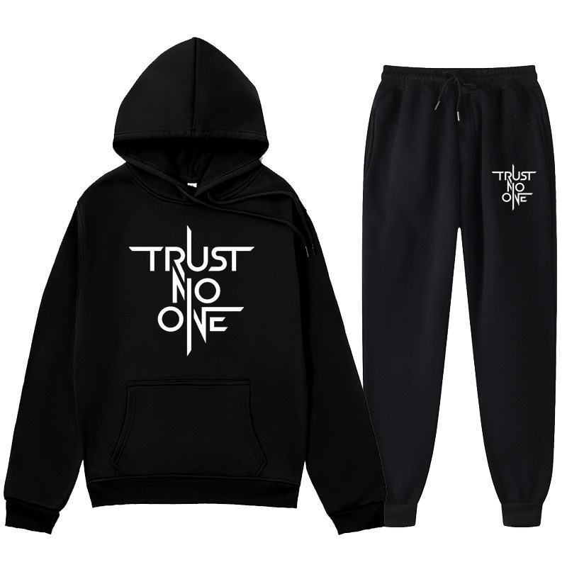 trend design sweatshirt with letters for men and women