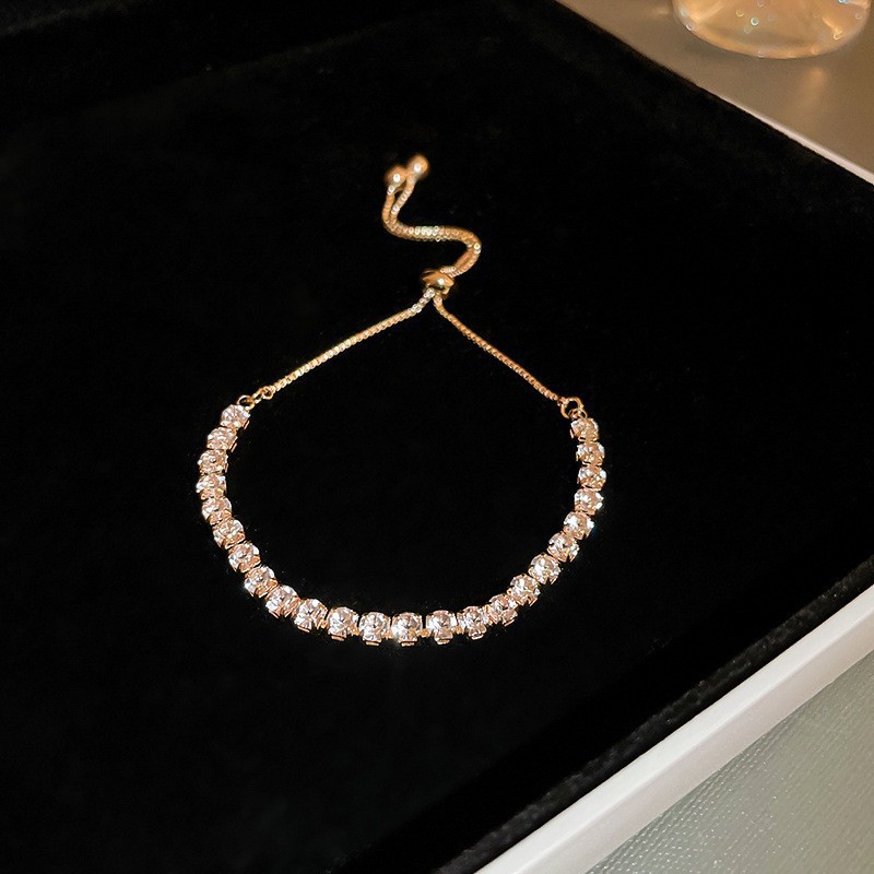 Simple color circón pull-out pulsera de moda elegante todo partido pulsera luz lujo alto sentido pulsera para las mujeres al por mayor