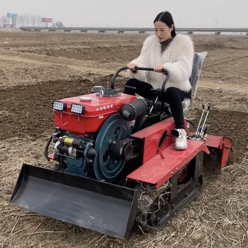 履带式旋耕机多功能果园田园管理机农用大棚拖拉机乘坐式微耕机