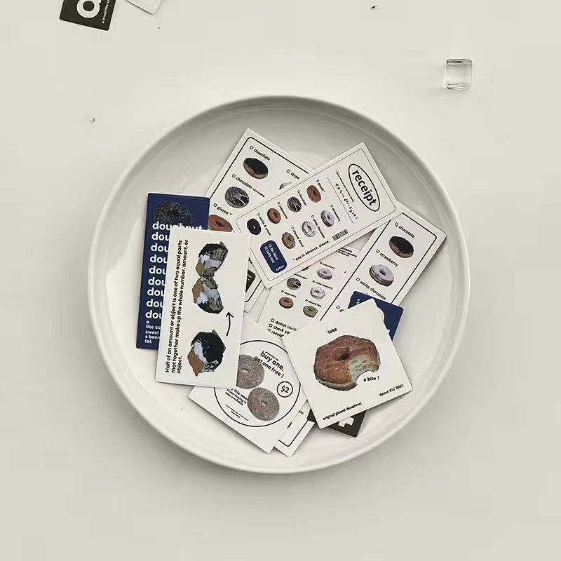 북유럽풍 접시 + 도넛 스티커