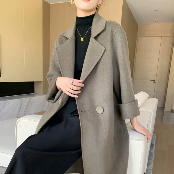 Gray camel