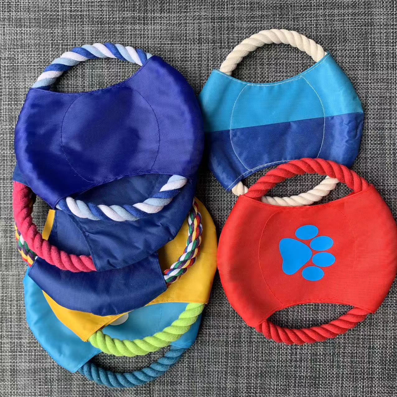 애완 동물 개 프리스비 던지기 장난감 어금니 물림 방지 개 옥스포드 천 훈련 재미있는 애완 동물 장난감 용품 배치