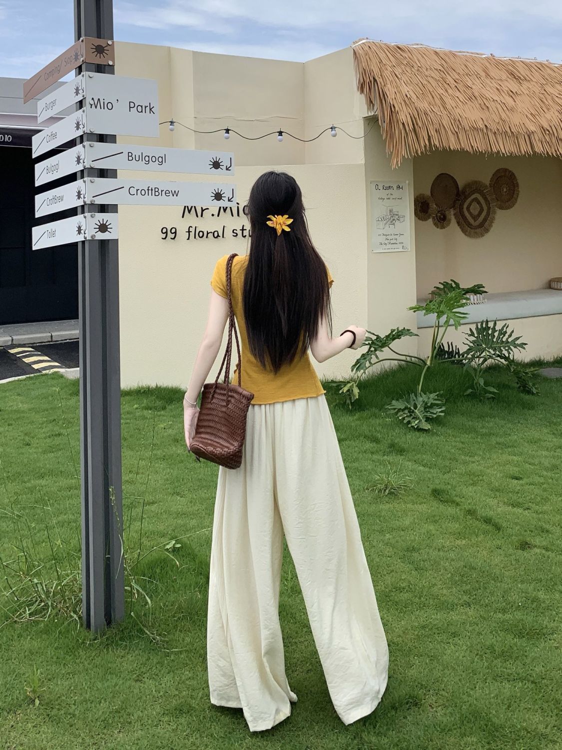 Bộ hai mảnh mùa hè phong cách Pháp: áo cổ V ngắn tay thắt eo + quần ống rộng cạp cao — Quần đùi (Single Piece), Hai bộ (T - shirt+quần đùi rộng), Áo Thun (Single Piece) chi tiết 14