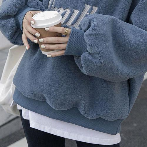 Summer and winter two-piece sweatshirts and knitted sweaters, base layer, layering, hem code skirt edge semi-skirt buttock curtain