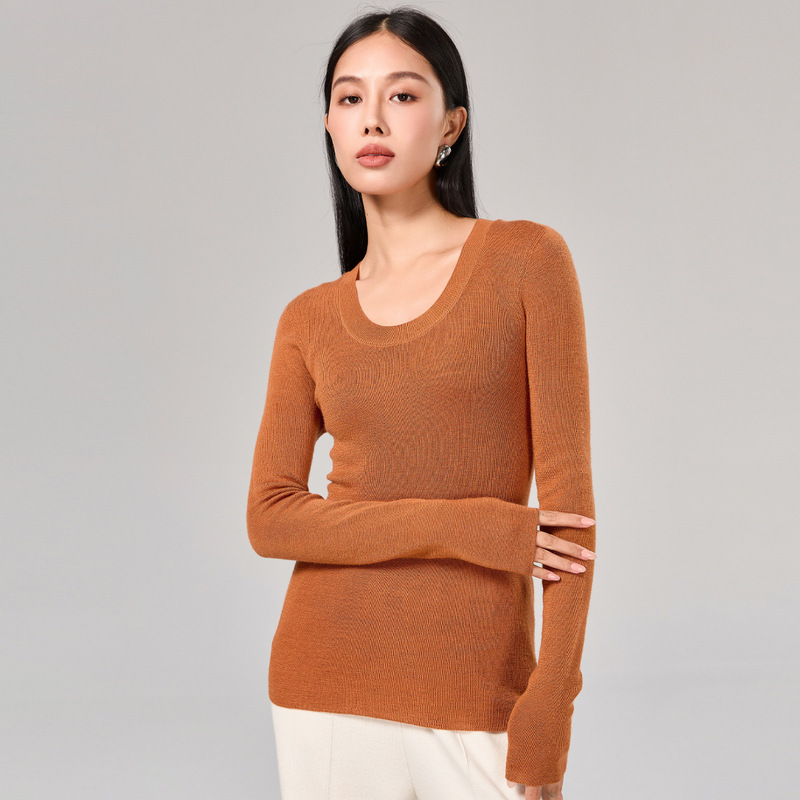 Carefully Selected Commuter Wool Sweater with U-Neck Slim-Fit Base Layer, Solid Color Versatile Sweater for Women, Simple and Slimming Long-Sleeve Design